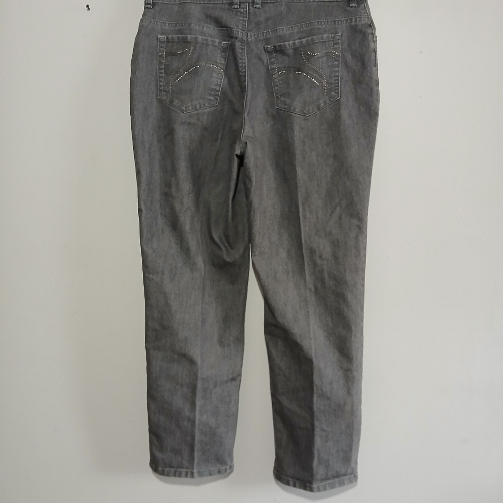 Gloria Vanderbilt Ladies Amanda Gray Jeans. Size 14 Short - Picture 4 of 12